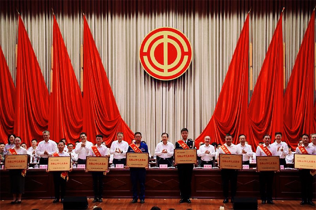 微信图片_20251011145757_55_286.jpg 微信图片_20251011145757_55_286.jpg